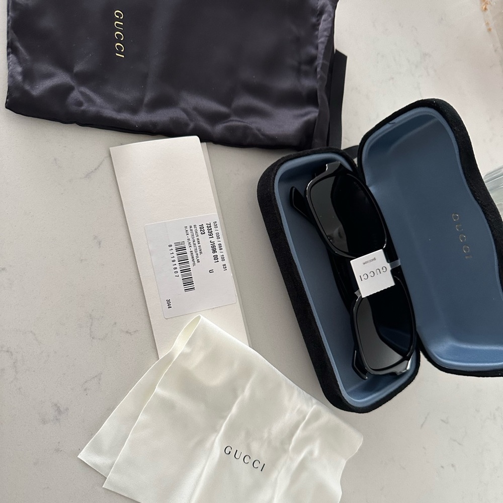 Gucci Sunglasses Aviator NWT